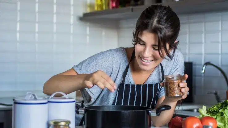trucos de cocina que te salvan del desastre