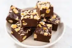 Fudge de dos chocolates
