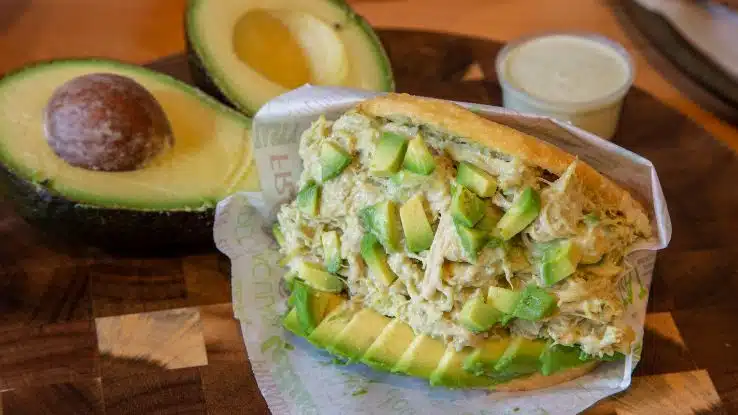 arepa reina pepiada. Gastronomía de América del Sur