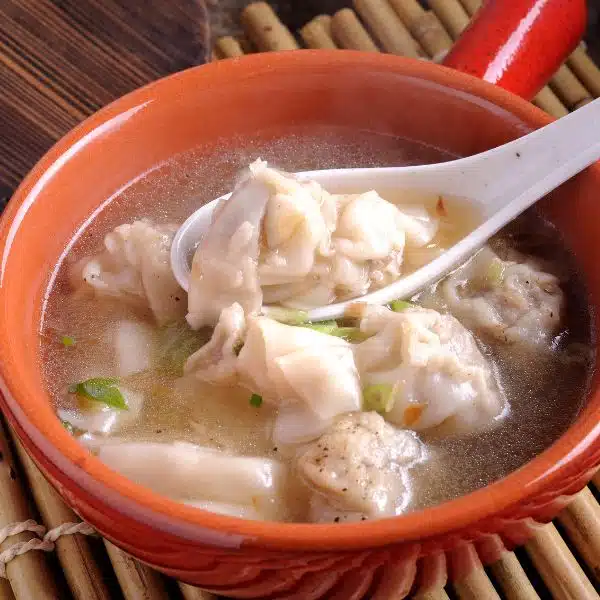 sopa wonton