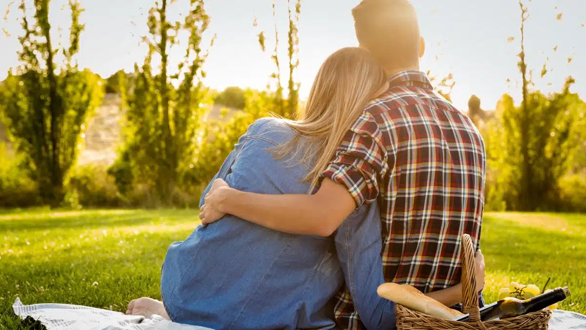 Planes románticos en pareja sin salir de la ciudad