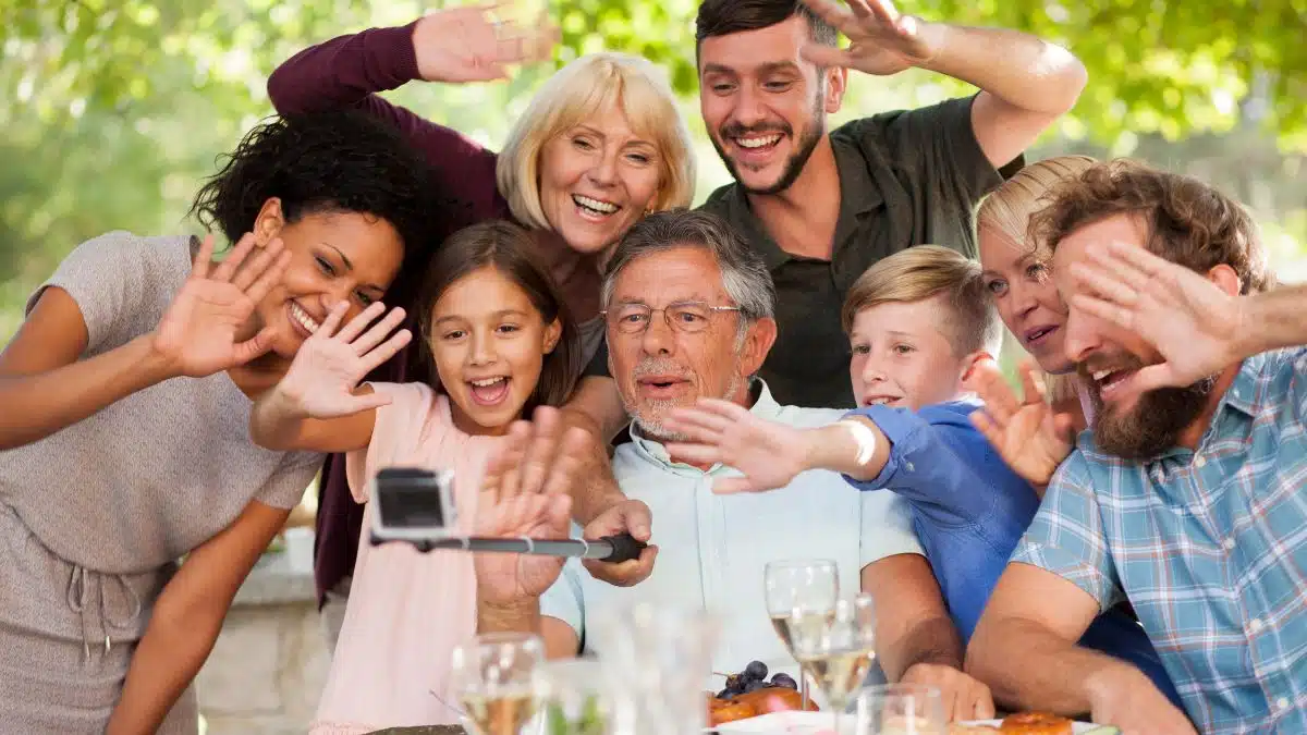 llevarte bien con tu familia política