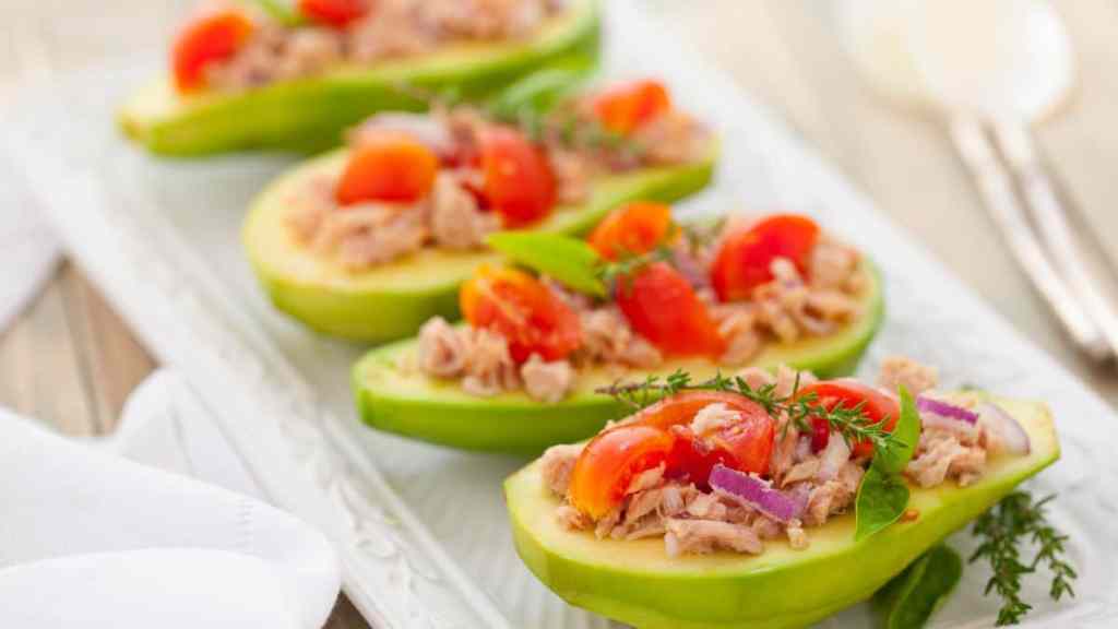 Recetas fáciles para cenas. Aguacates rellenos